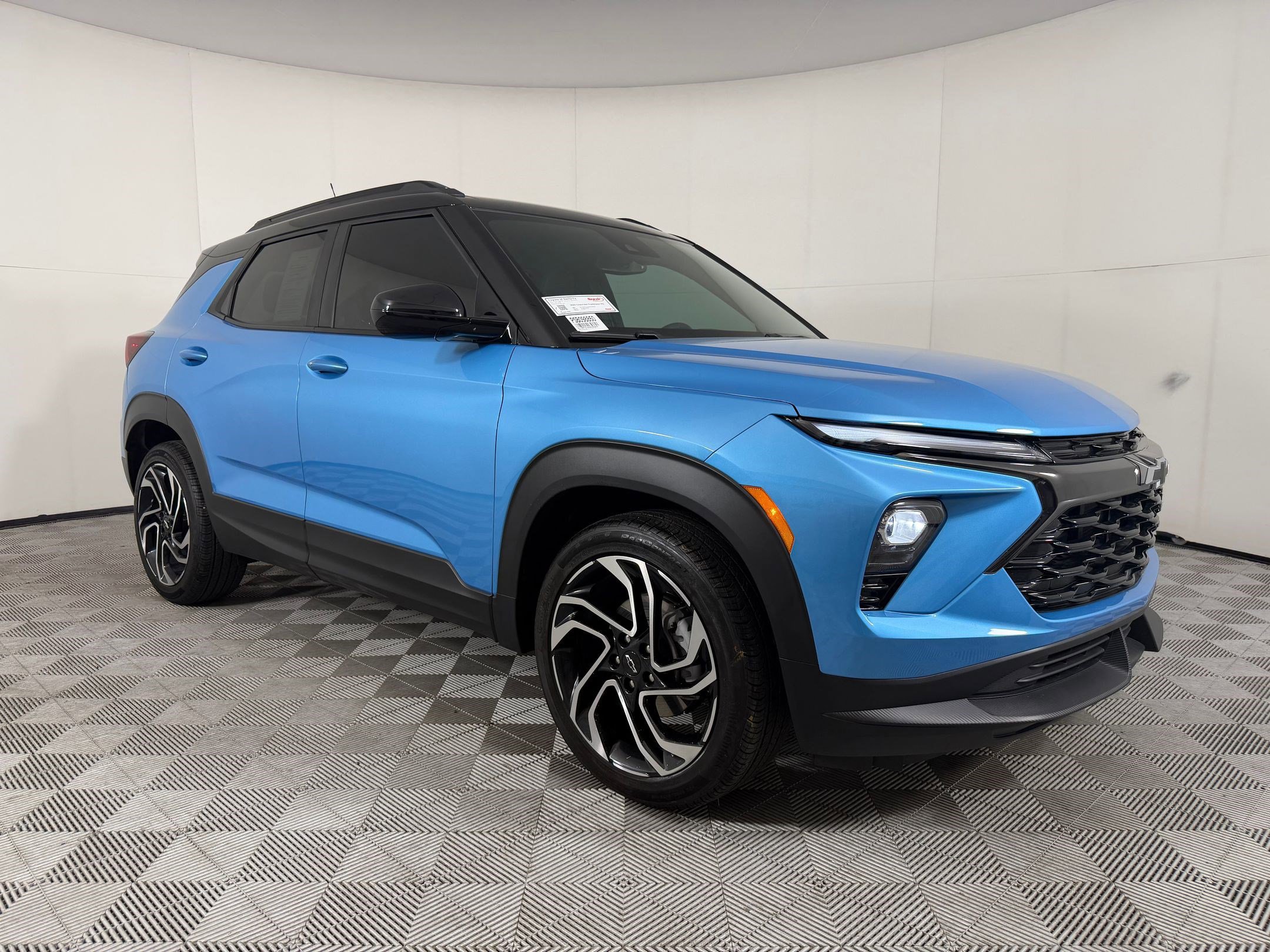 Used 2025 Chevrolet TrailBlazer RS w/ Convenience Package image 6