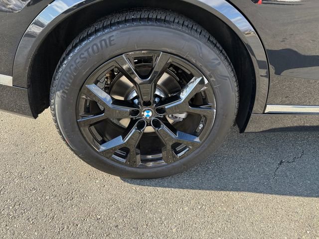 Certified 2026 BMW X7 xDrive40i w/ Premium Package image 17