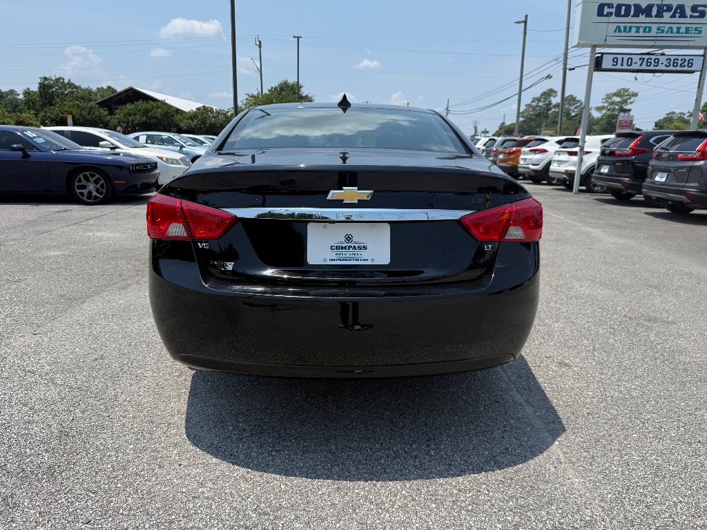 Used 2020 Chevrolet Impala LT w/ LT Convenience Package FWD image 3