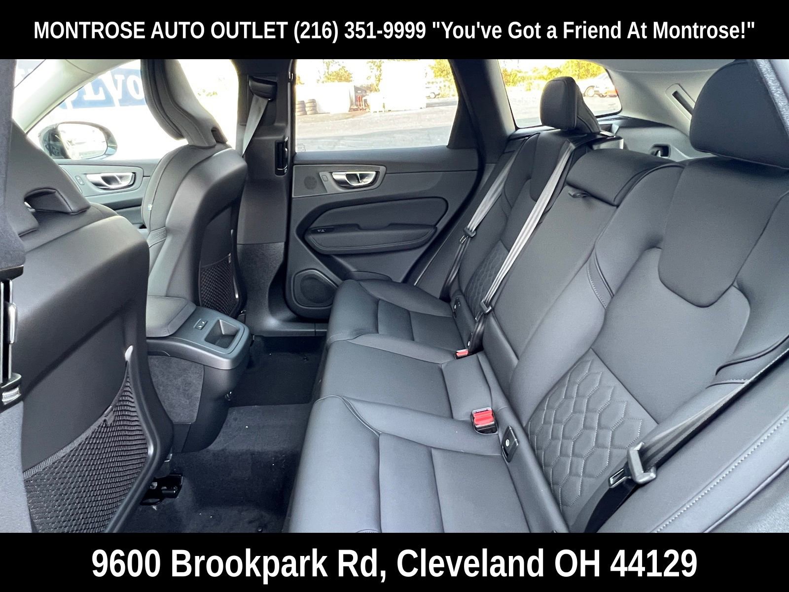 New 2026 Volvo XC60 B5 Core w/ Climate Package AWD/4WD image 13