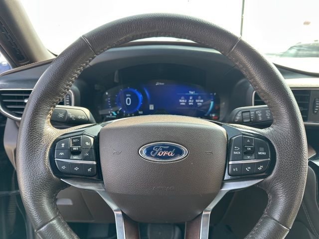 Used 2023 Ford Explorer King Ranch w/ Technology Package image 9