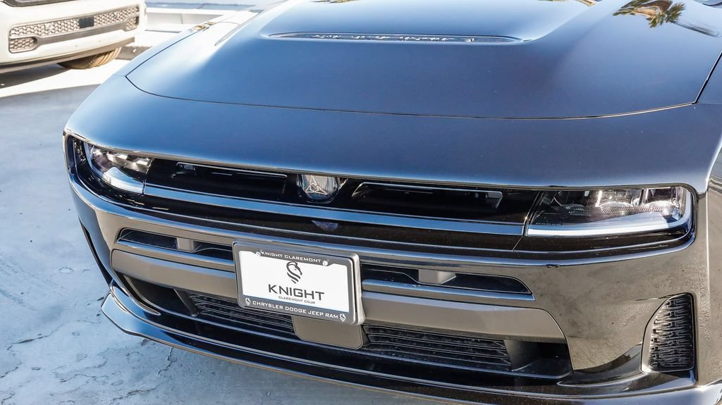 New 2026 Dodge Charger R/T w/ Blacktop Package AWD/4WD image 6