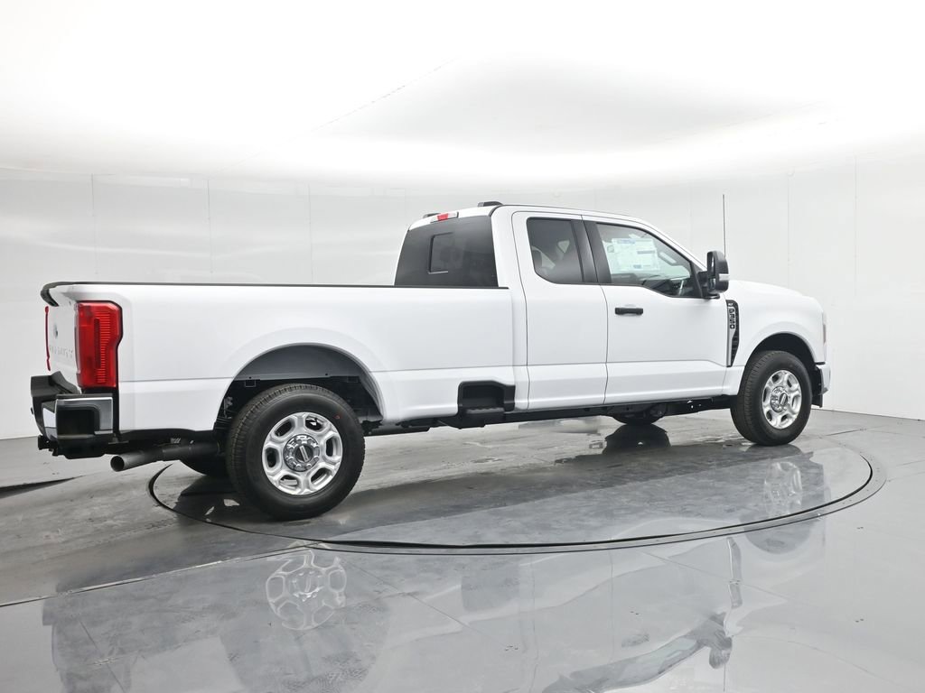 New 2026 Ford F350 XLT image 26