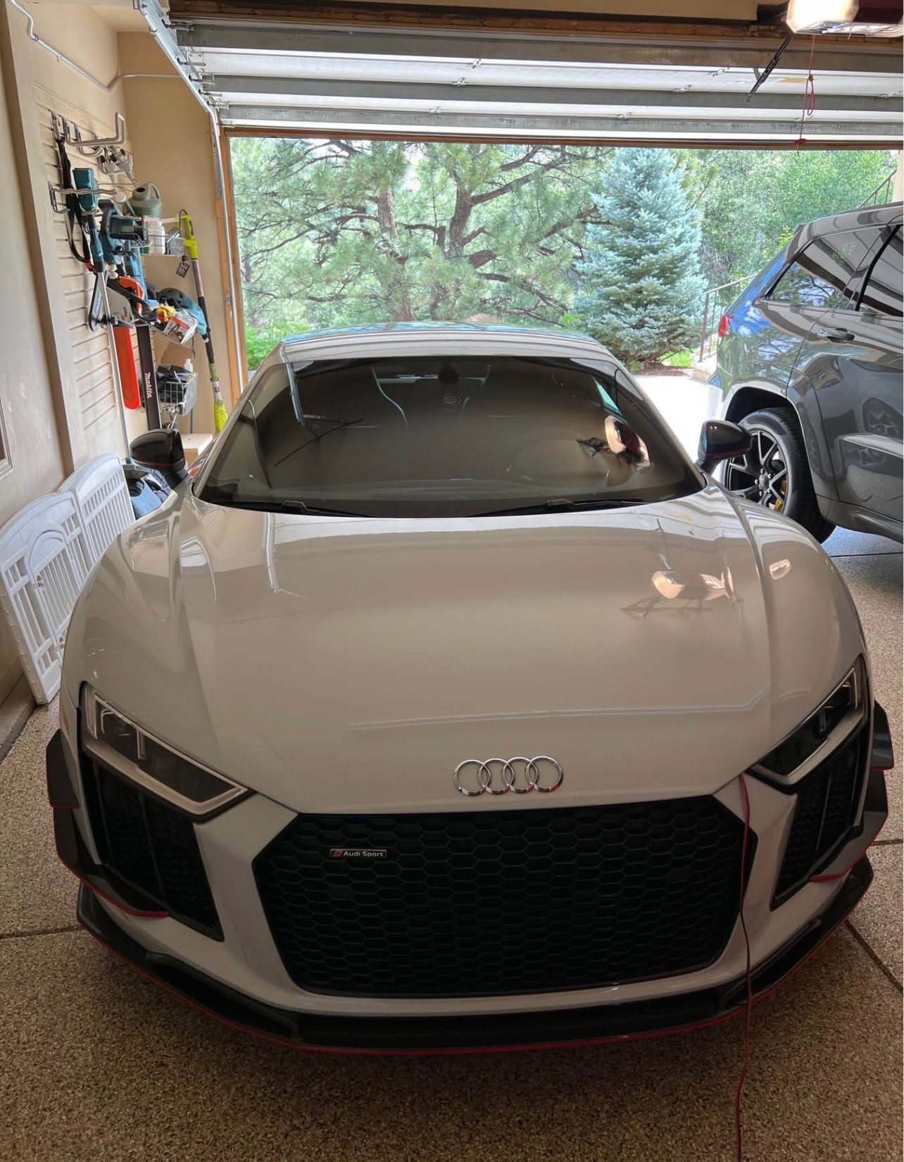 Used 2018 Audi R8 V10 plus w/ Full Leather Package image 3