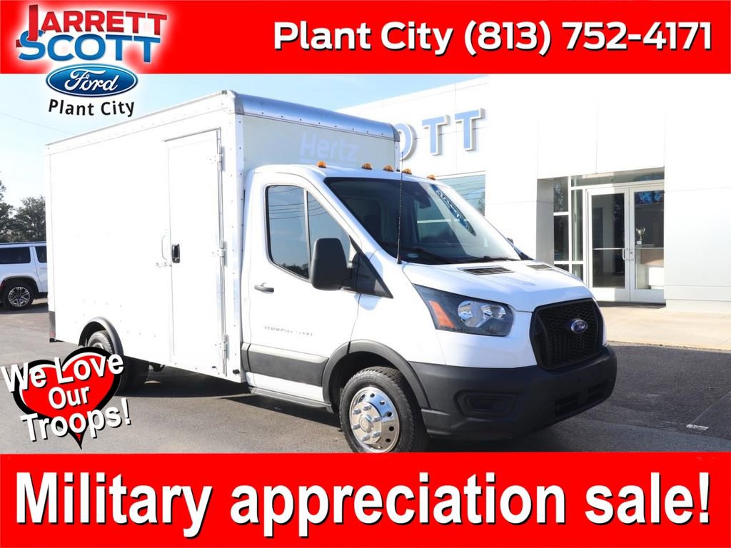 Used 2022 Ford Transit 350 DRW RWD image 1