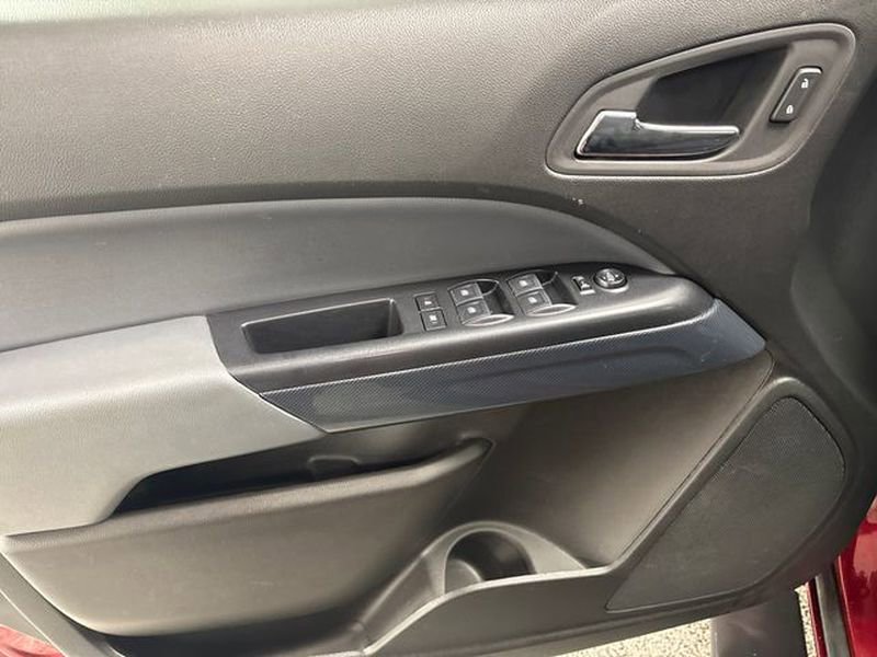 Used 2022 Chevrolet Colorado Z71 image 11