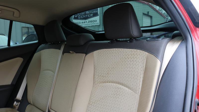 Used 2016 Toyota Prius Three w/ Advanced Technology Package image 16