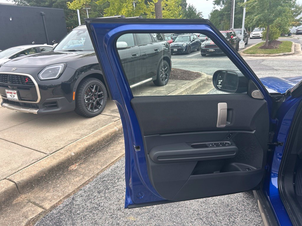 New 2027 MINI Cooper Countryman S w/ Comfort Package Max AWD/4WD image 24