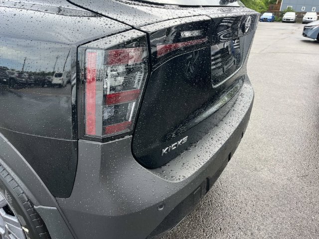 New 2026 Nissan Kicks S FWD image 10