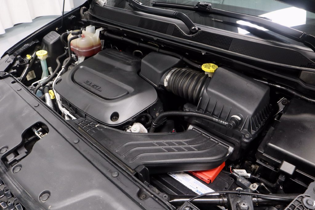 Used 2023 Chrysler Pacifica Touring-L FWD image 15