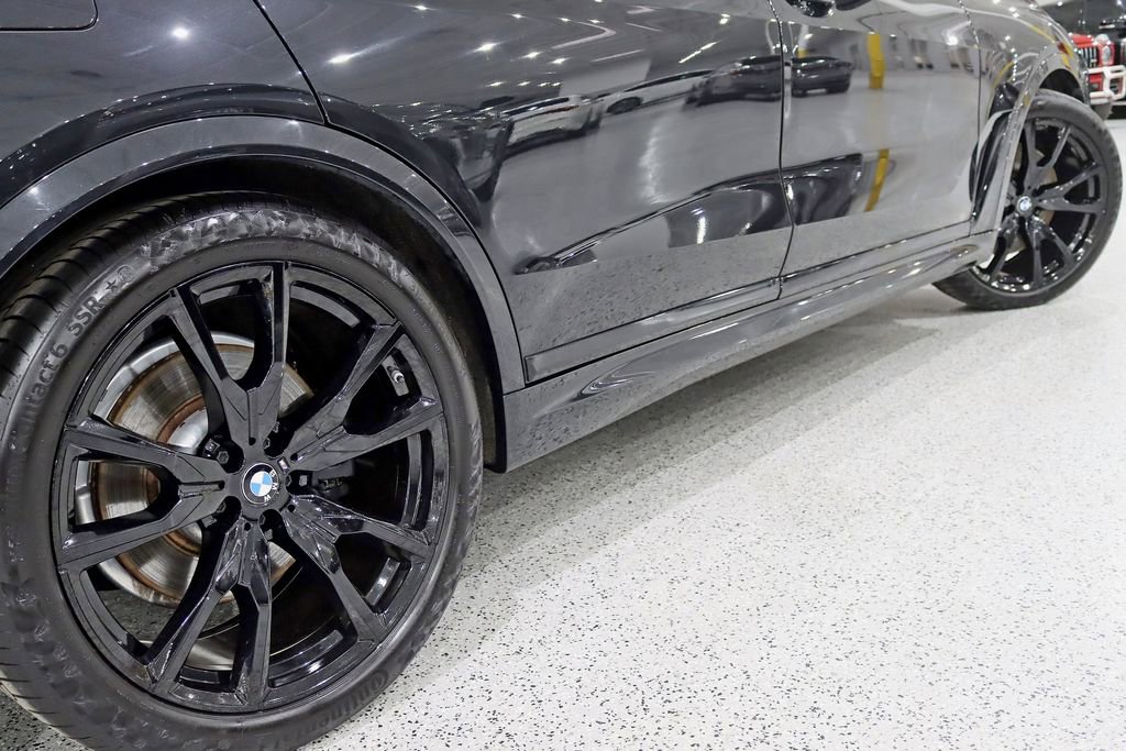 Used 2023 BMW X7 xDrive40i w/ Executive Package image 11