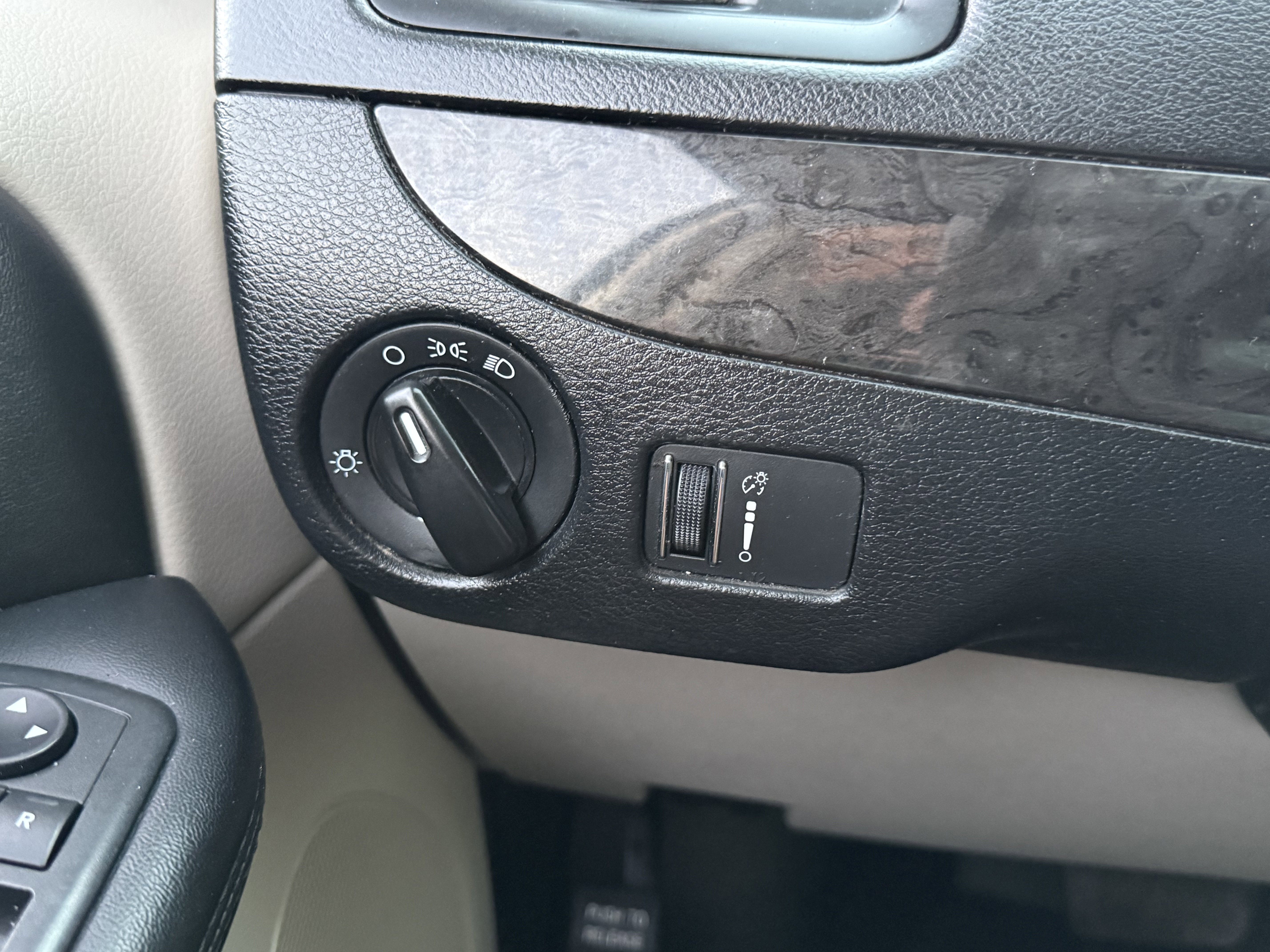 Used 2019 Dodge Grand Caravan SE image 24