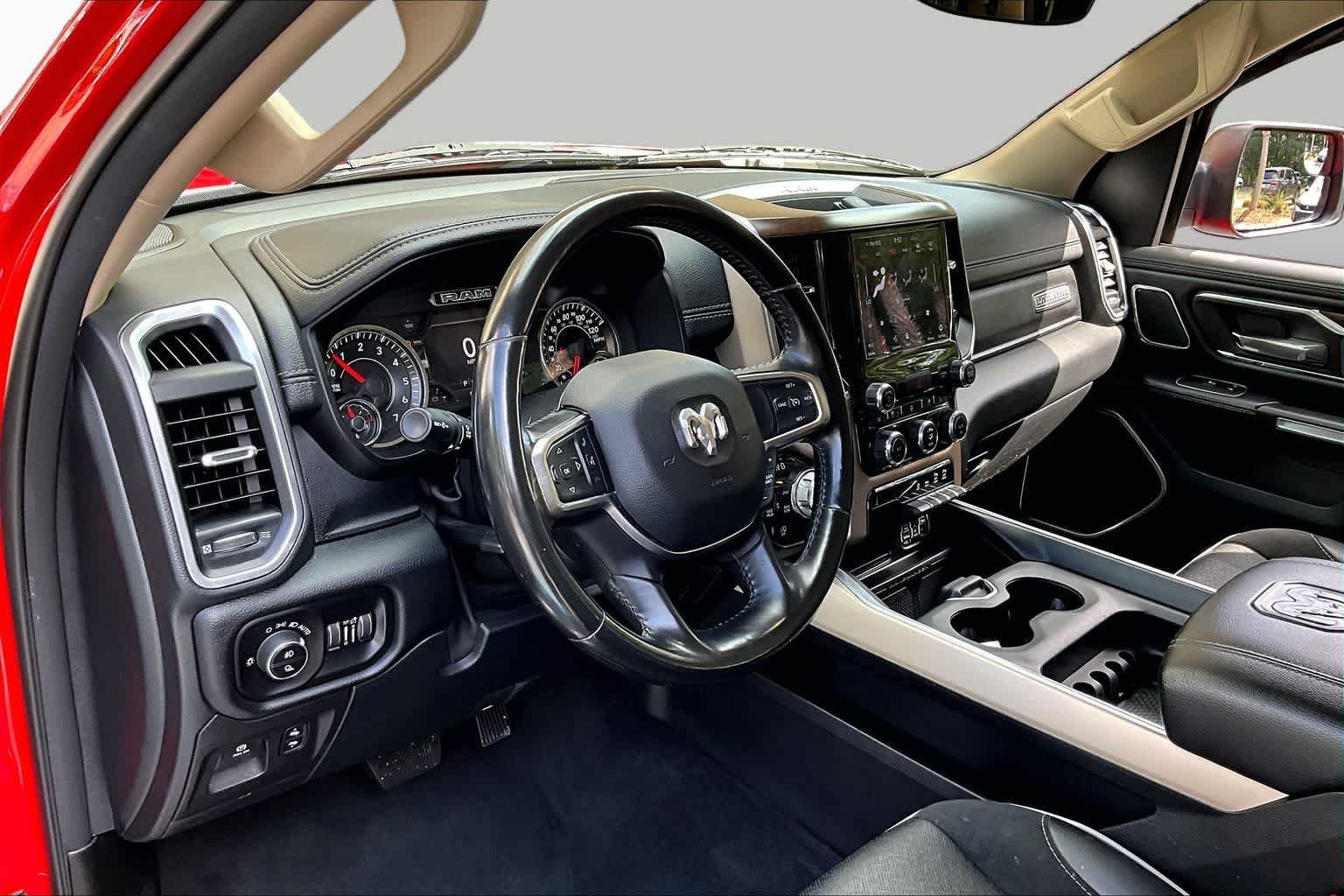 Used 2021 RAM 1500 Laramie AWD/4WD image 17