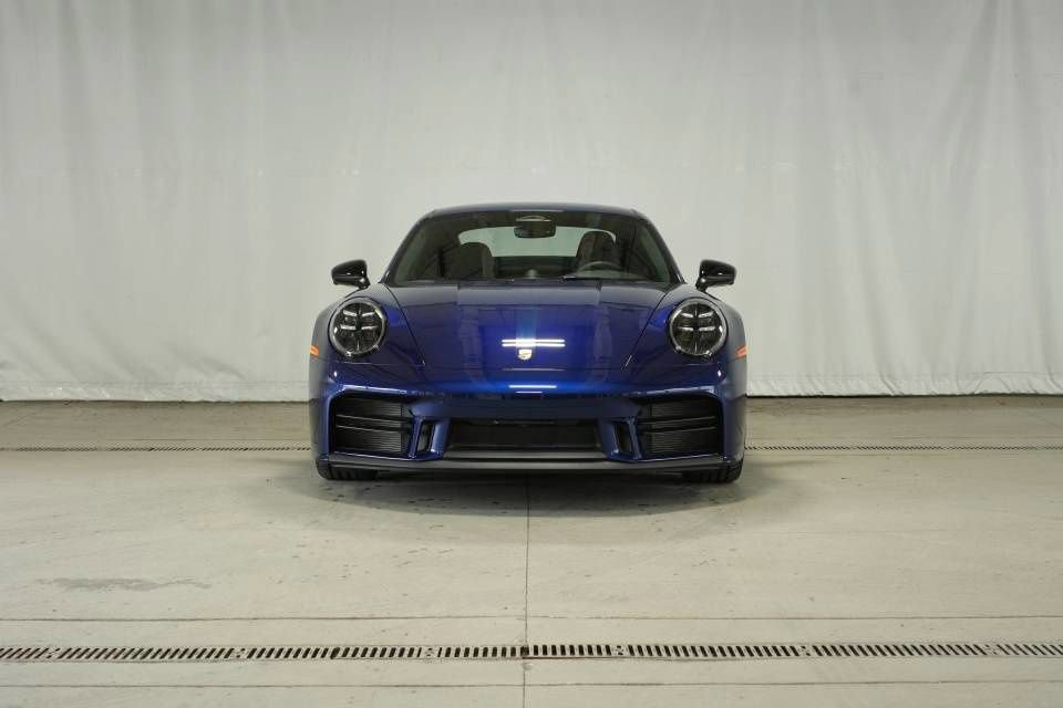 Certified 2026 Porsche 911 Carrera T image 10