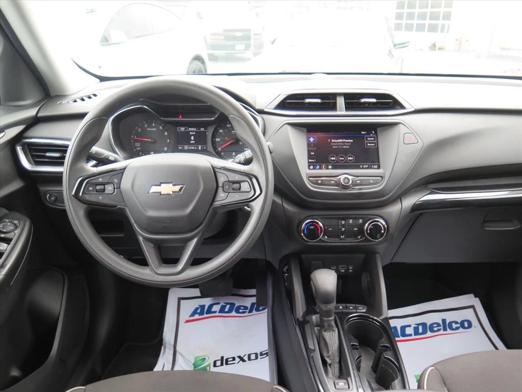 Used 2023 Chevrolet TrailBlazer LT AWD/4WD image 15