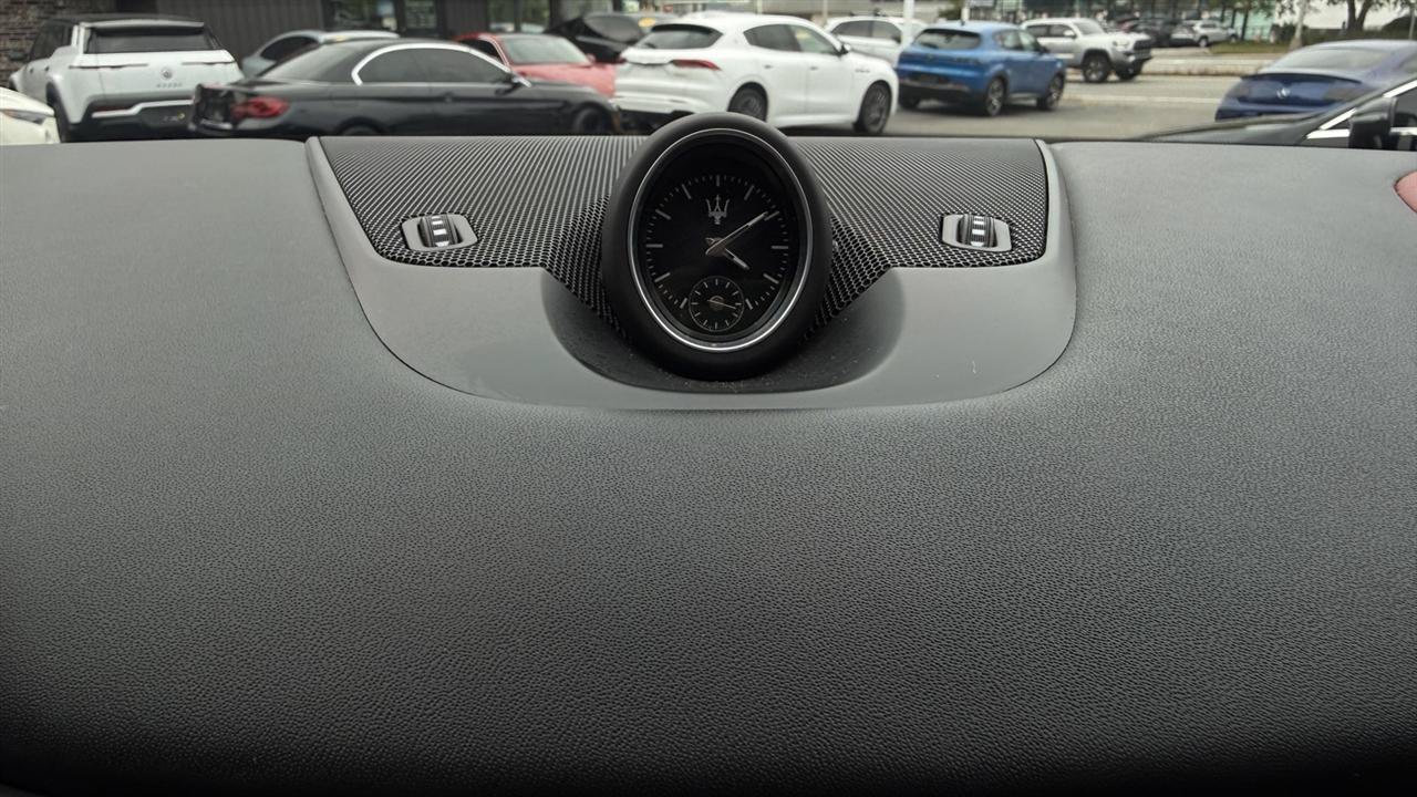 Used 2023 Maserati Levante GT AWD/4WD image 54