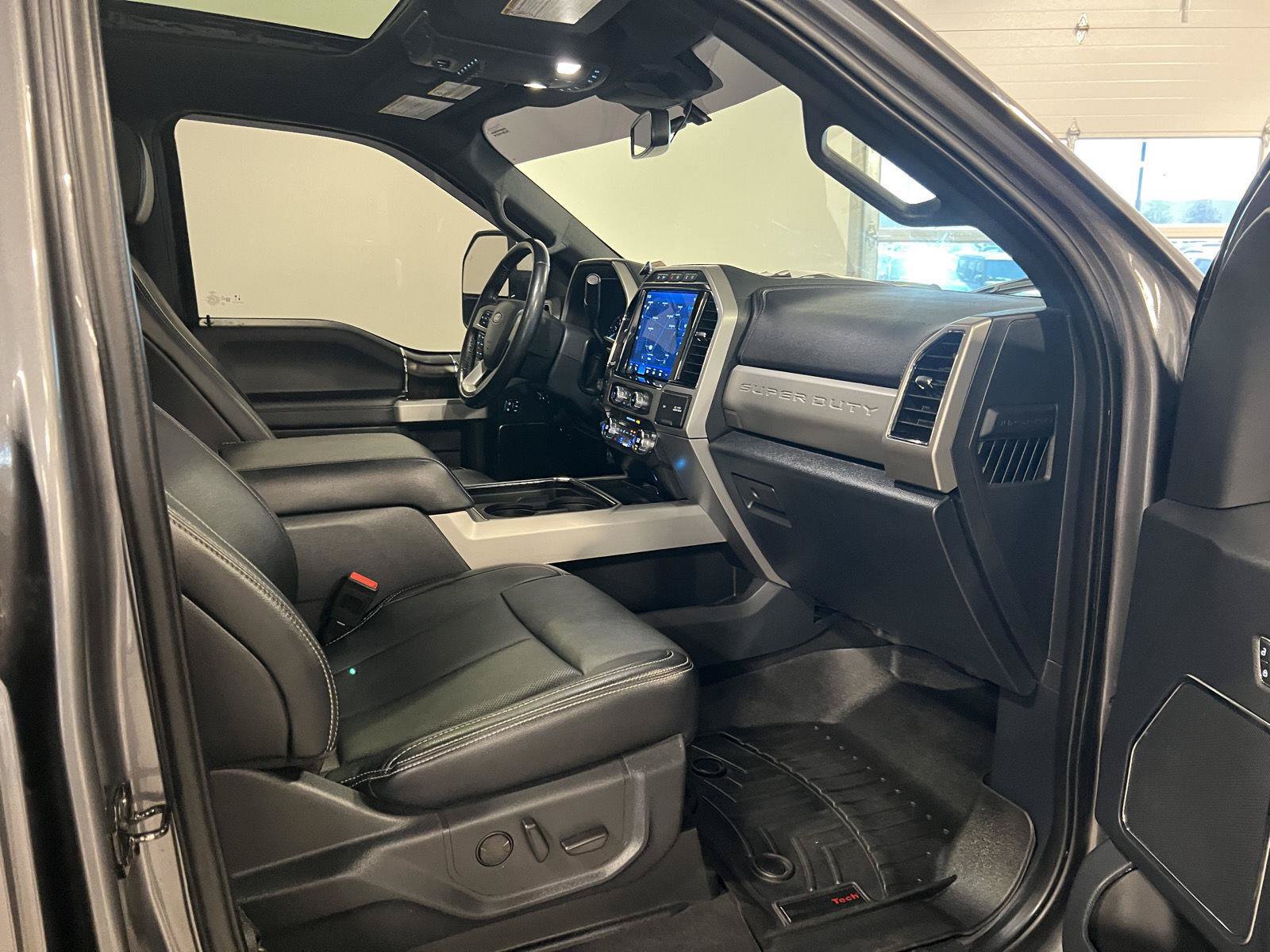 Used 2022 Ford F350 Lariat w/ Lariat Ultimate Package AWD/4WD image 40