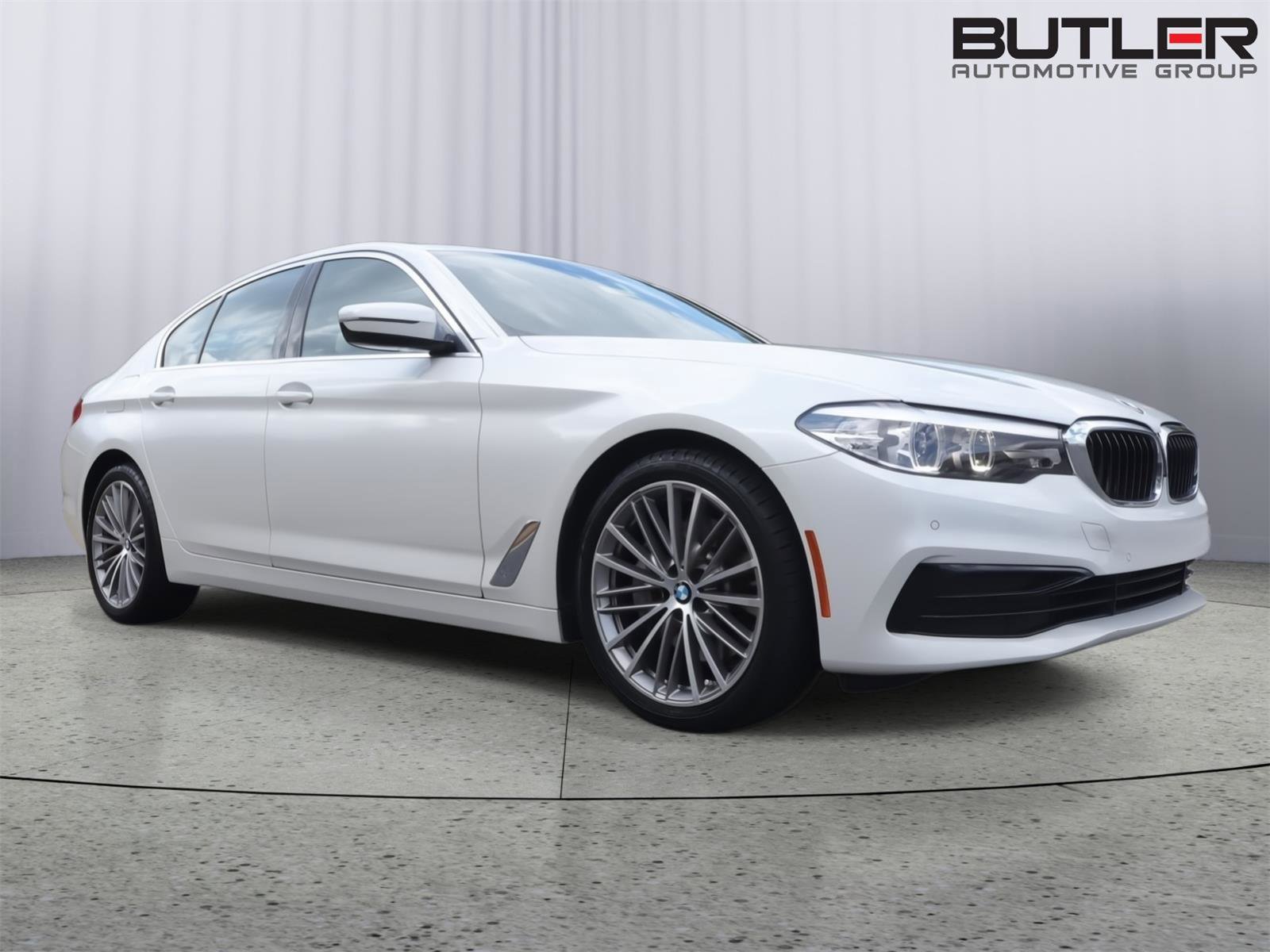 Used 2019 BMW 530i w/ Convenience Package image 3