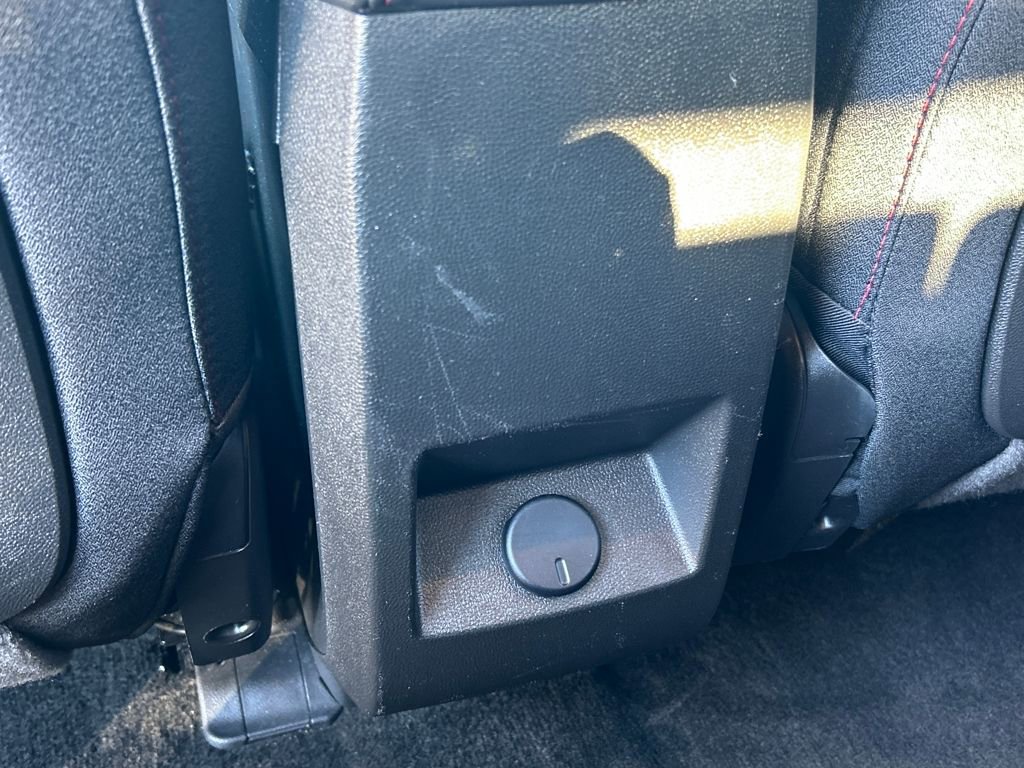 Used 2017 Chevrolet Equinox LT w/ Convenience Package image 23