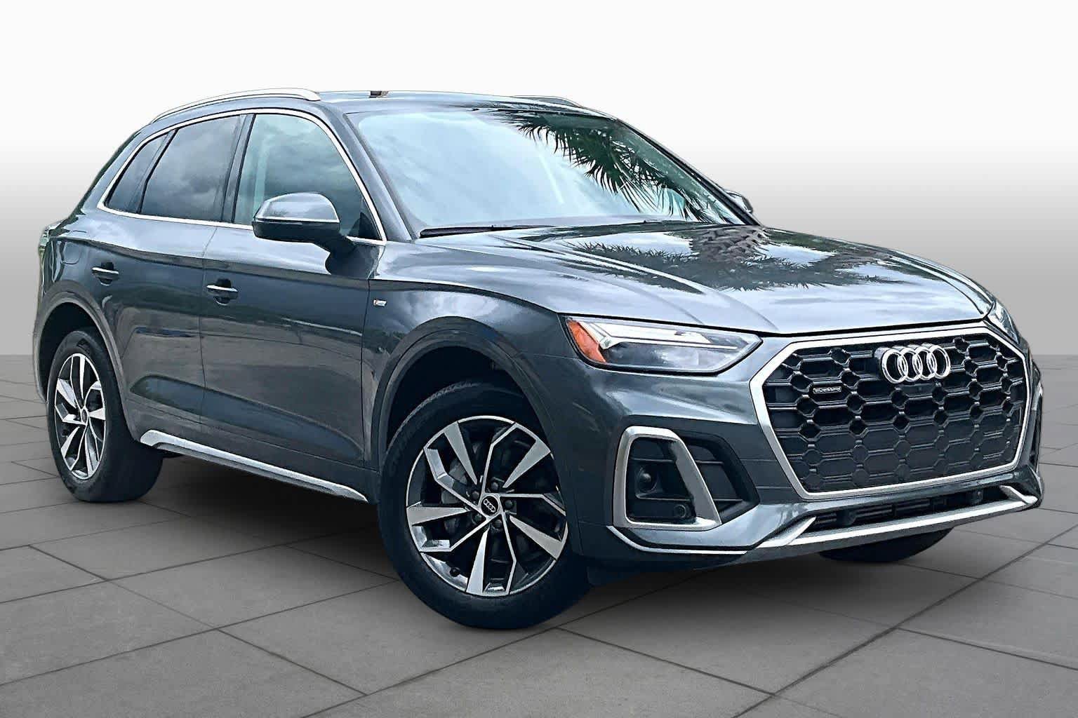 Used 2023 Audi Q5 2.0T Premium Plus w/ Premium Plus Package AWD/4WD image 3
