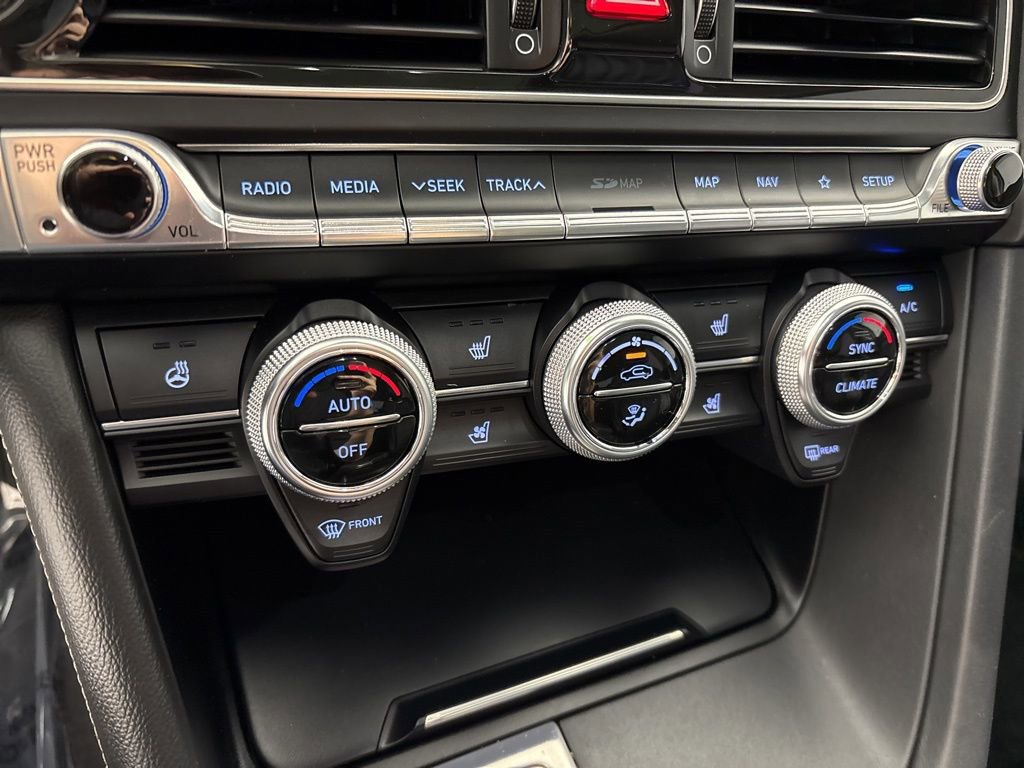 Used 2019 Genesis G70 2.0T Advanced w/ Elite Package image 36