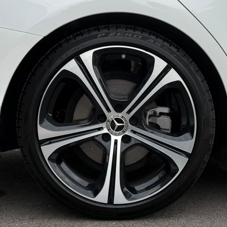 Used 2025 Mercedes-Benz C 300 Sedan w/ Exclusive Trim Package image 27