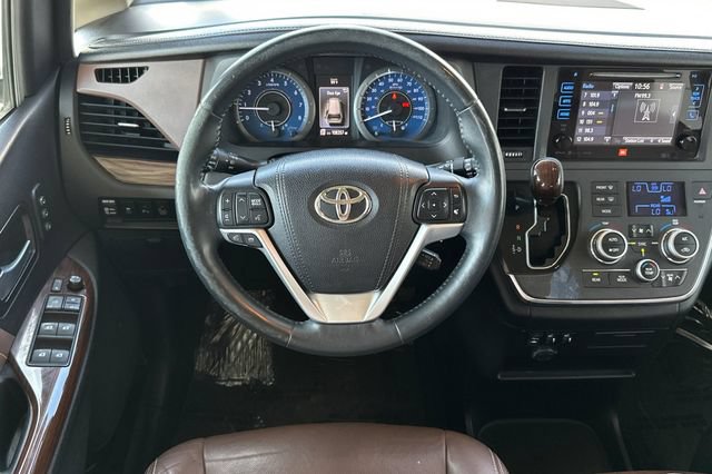 Used 2016 Toyota Sienna Limited FWD image 13