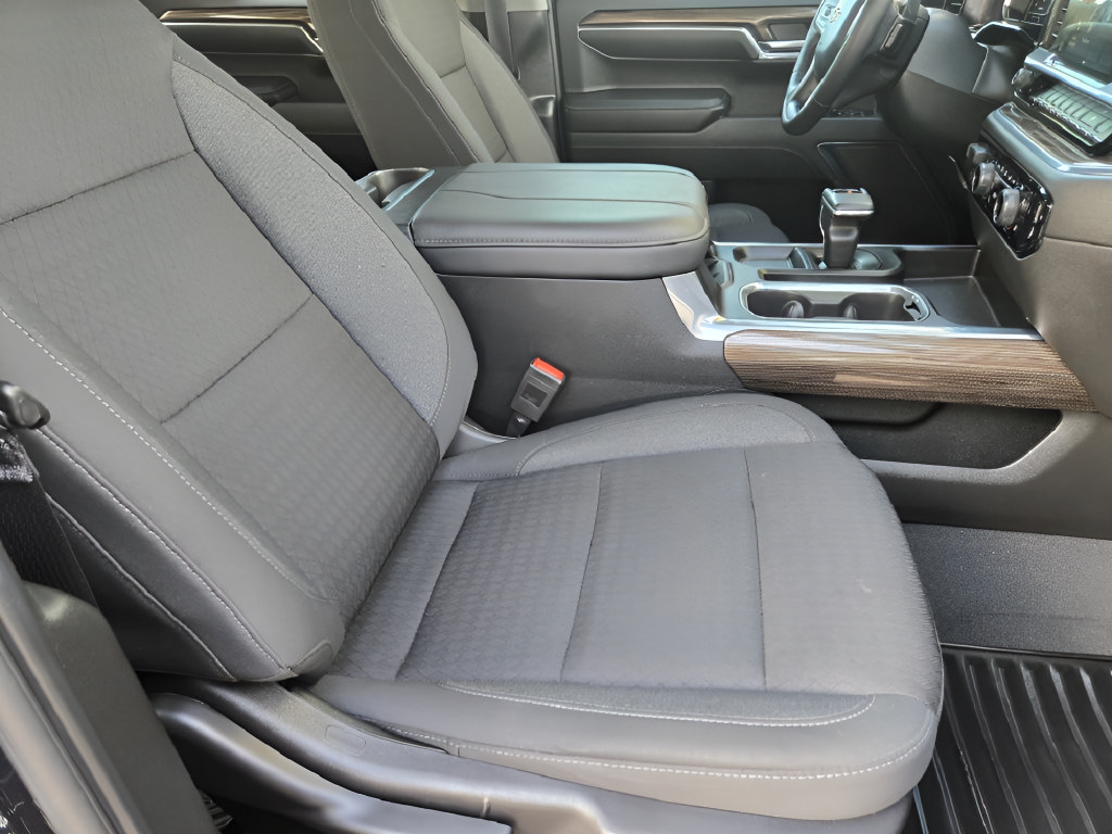 Used 2024 Chevrolet Silverado 1500 LT w/ Convenience Package II RWD image 13