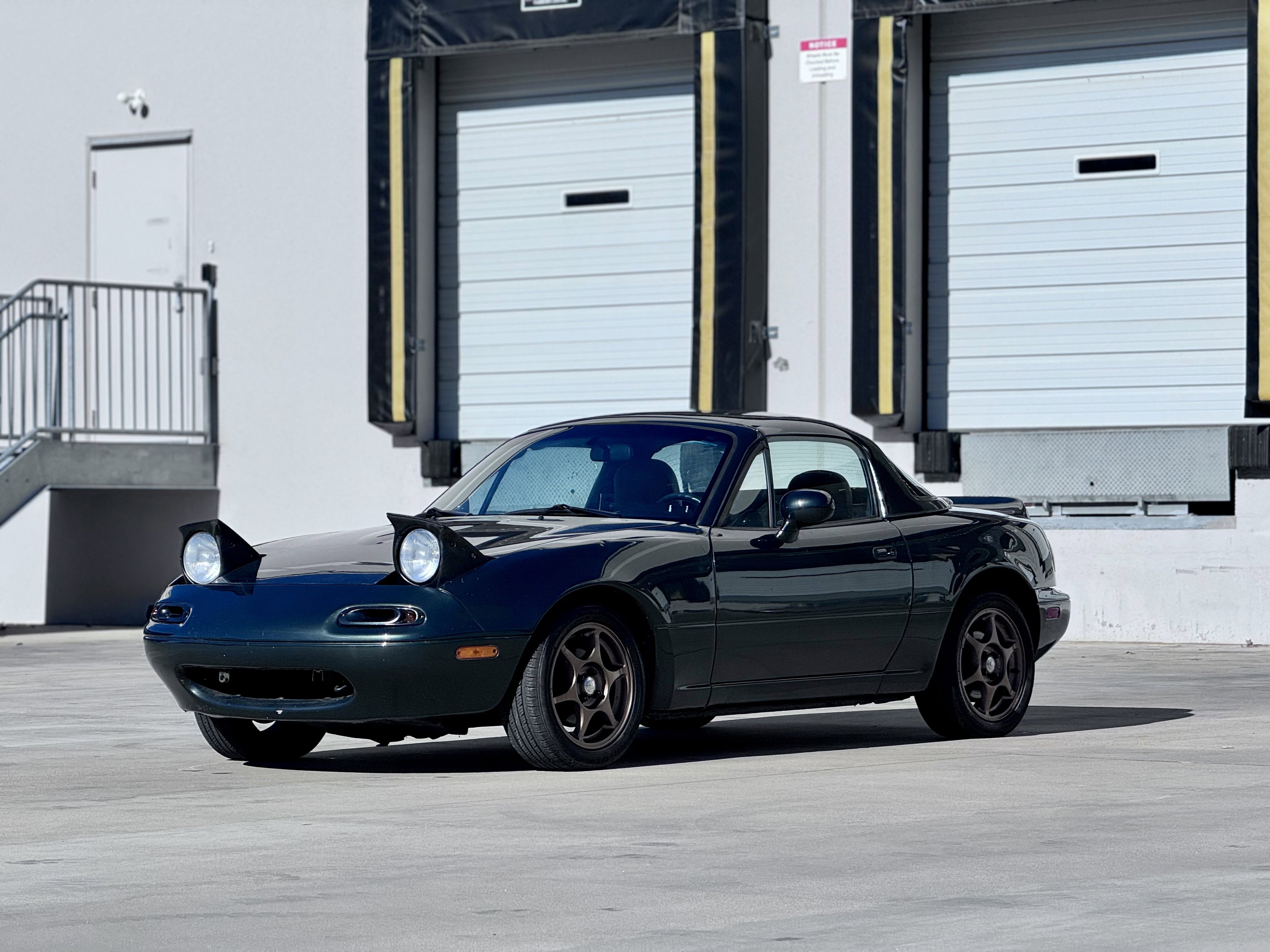 Used 1997 MAZDA MX-5 Miata image 2