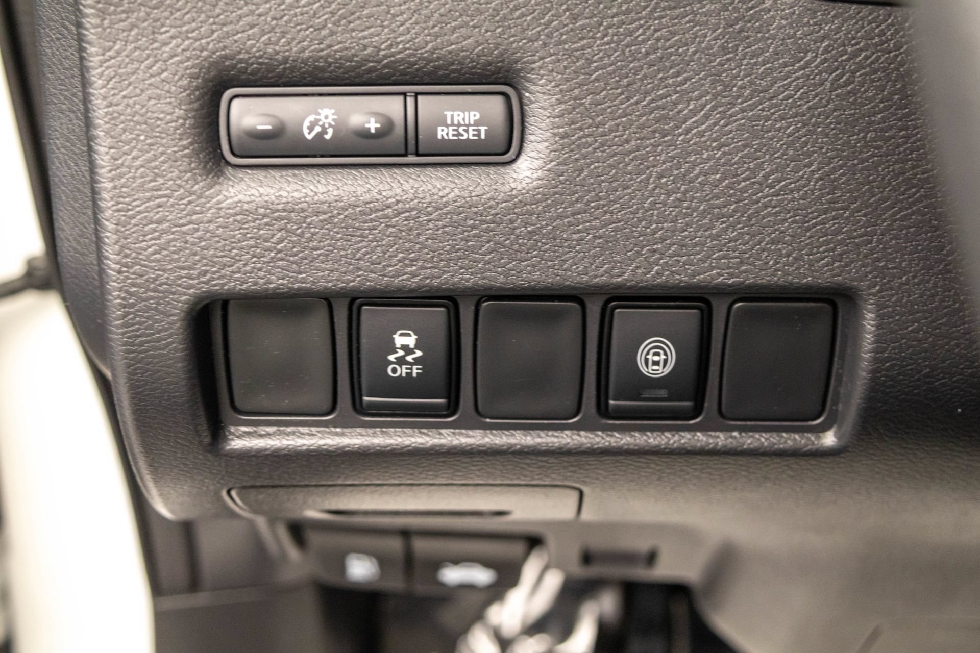 Used 2023 Nissan Murano SV w/ SV Midnight Edition Package AWD/4WD image 18