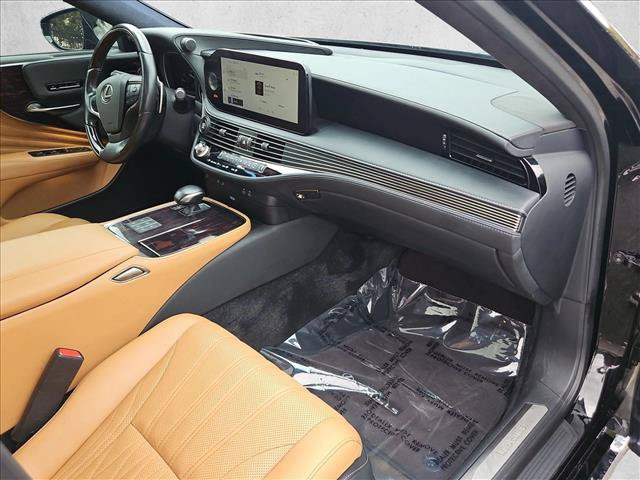 Used 2023 Lexus LS 500 w/ Interior Upgrade Package RWD image 22