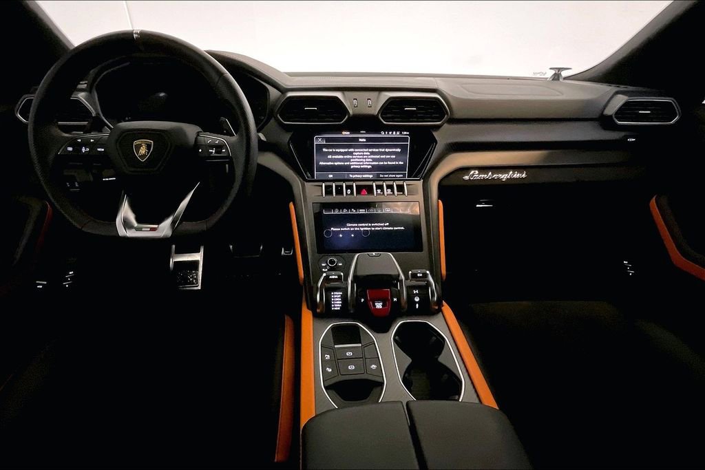 Used 2022 Lamborghini Urus image 22