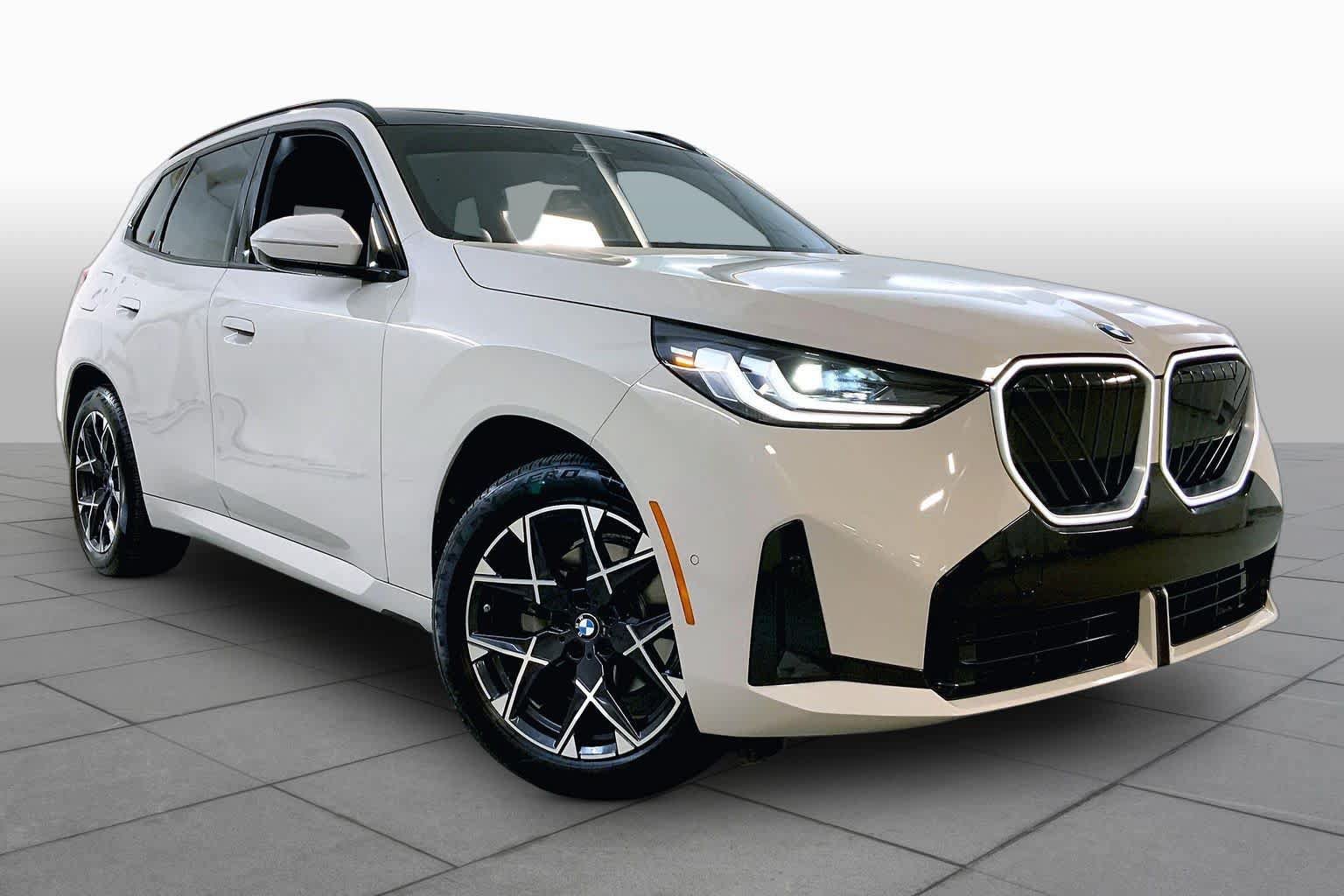 Used 2025 BMW X3 xDrive30i w/ M Sport Package AWD/4WD image 2