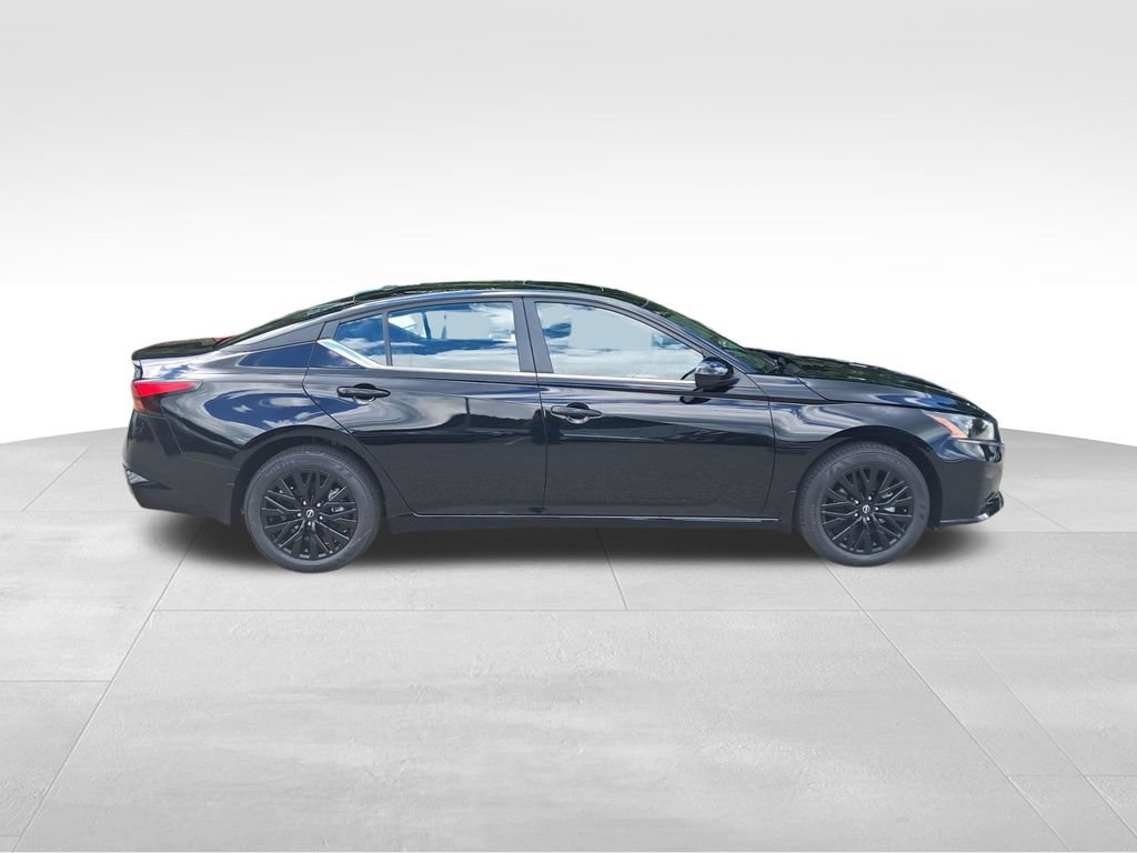 New 2026 Nissan Altima 2.5 SV w/ SV Special Edition Package AWD/4WD image 7