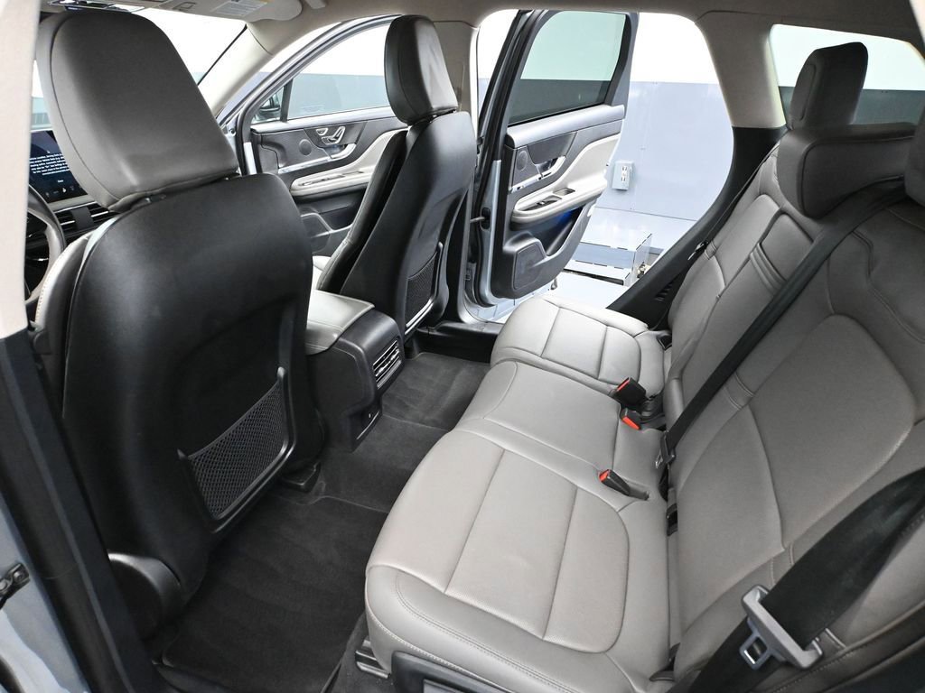Used 2024 Lincoln Corsair Reserve image 35