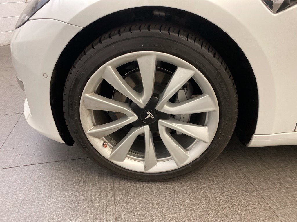 Used 2020 Tesla Model 3 Standard Range Plus RWD image 8