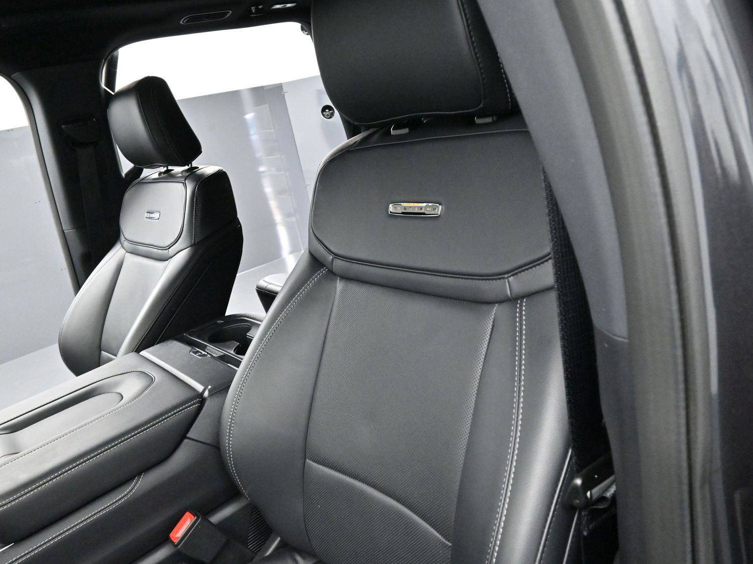 Used 2025 Ford Expedition Platinum w/ Stealth Performance Package image 20