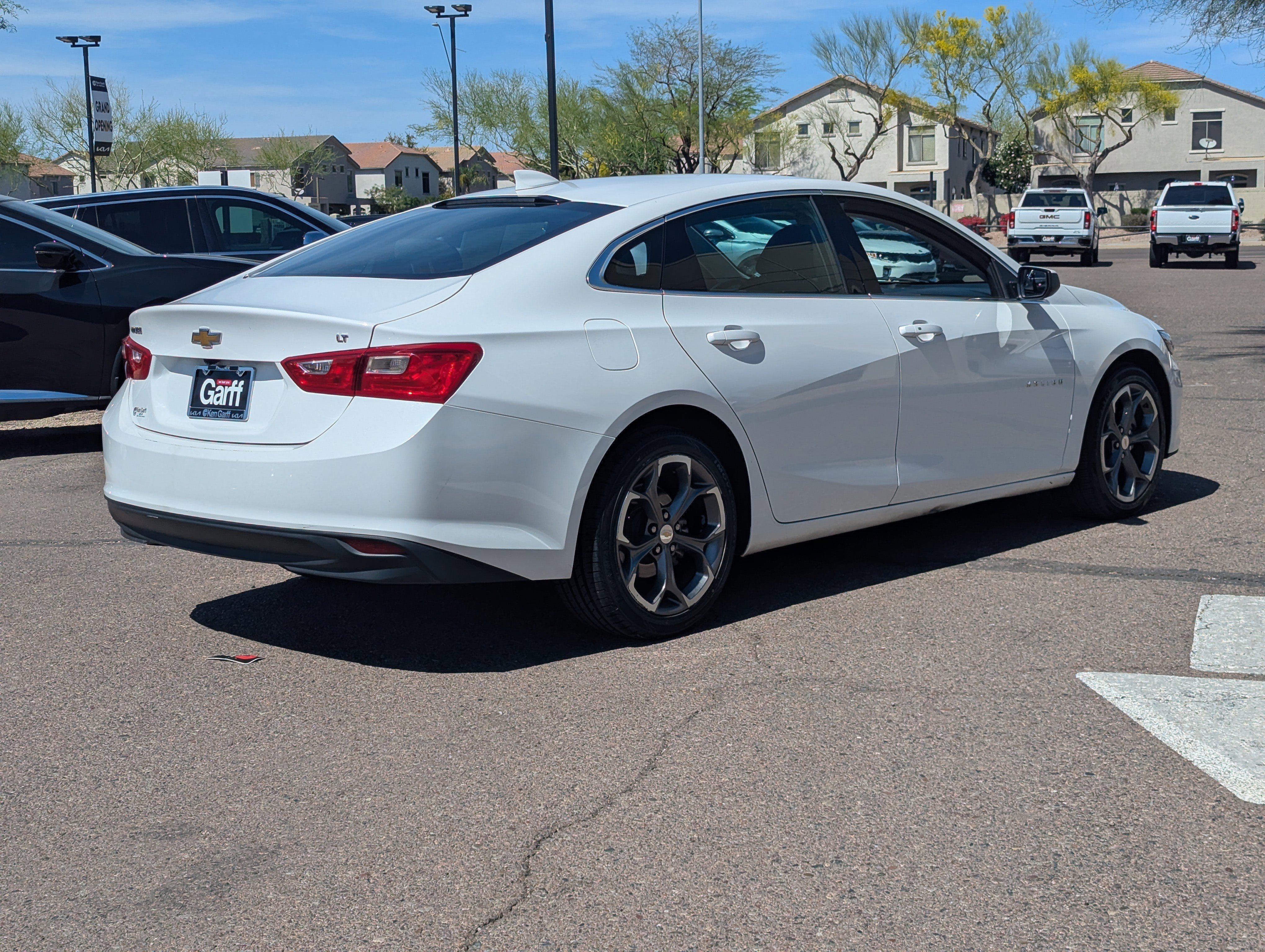 Used 2023 Chevrolet Malibu LT image 3