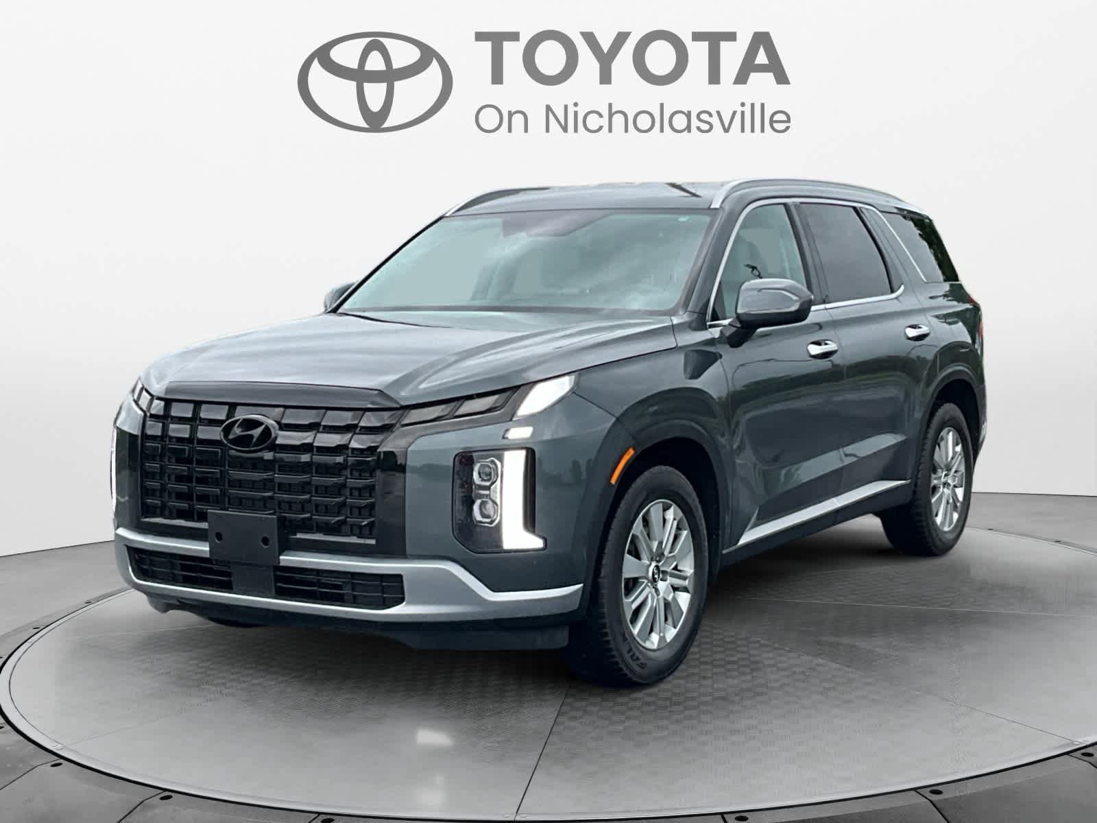 Used 2023 Hyundai Palisade SEL AWD/4WD image 1