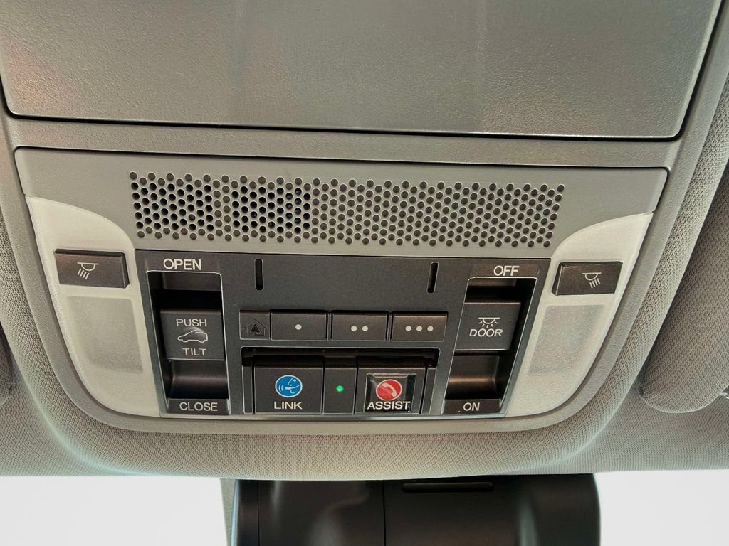 Used 2020 Acura MDX SH-AWD w/ Technology Package image 27