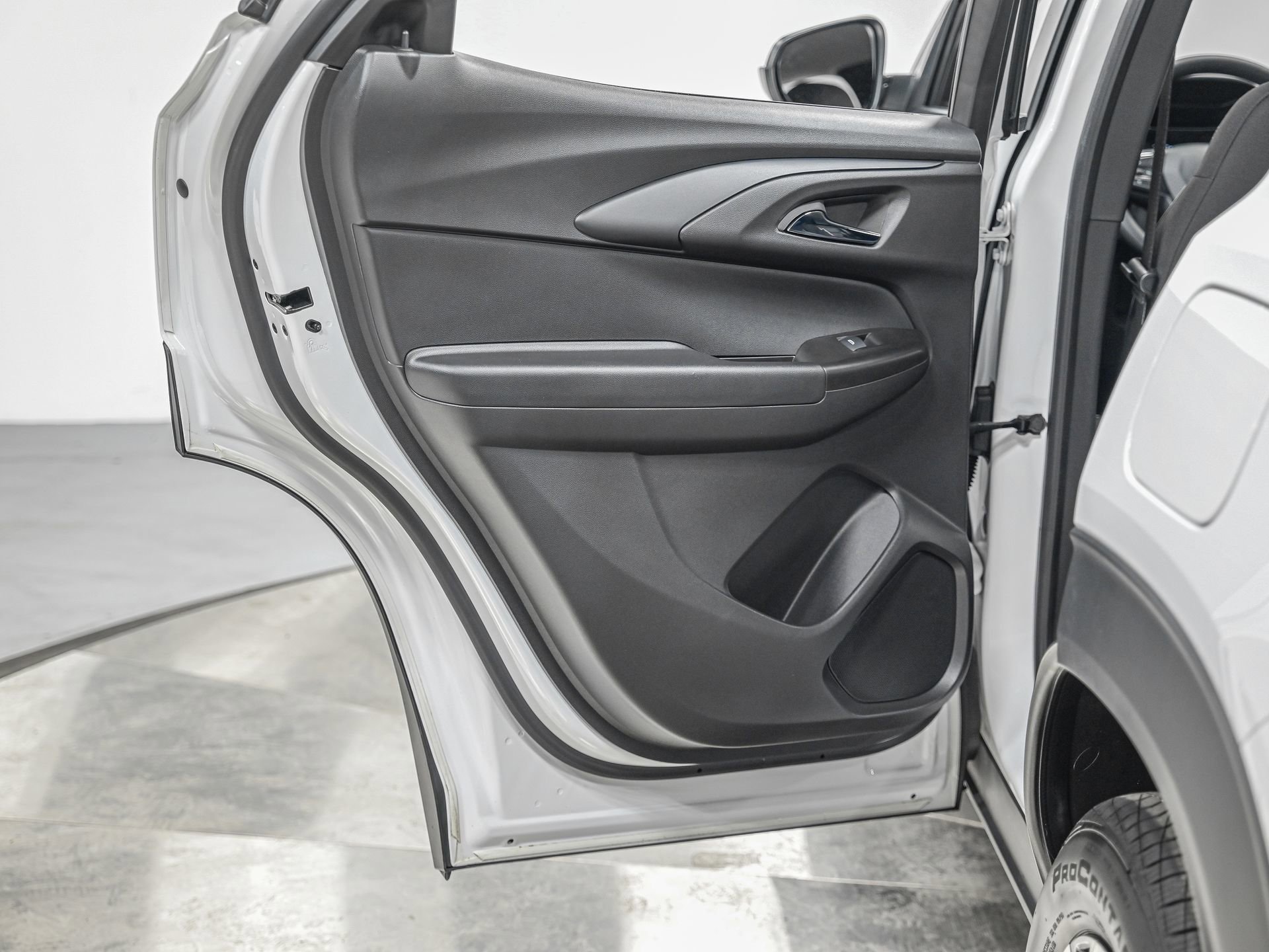 Used 2023 Chevrolet TrailBlazer LT FWD image 26