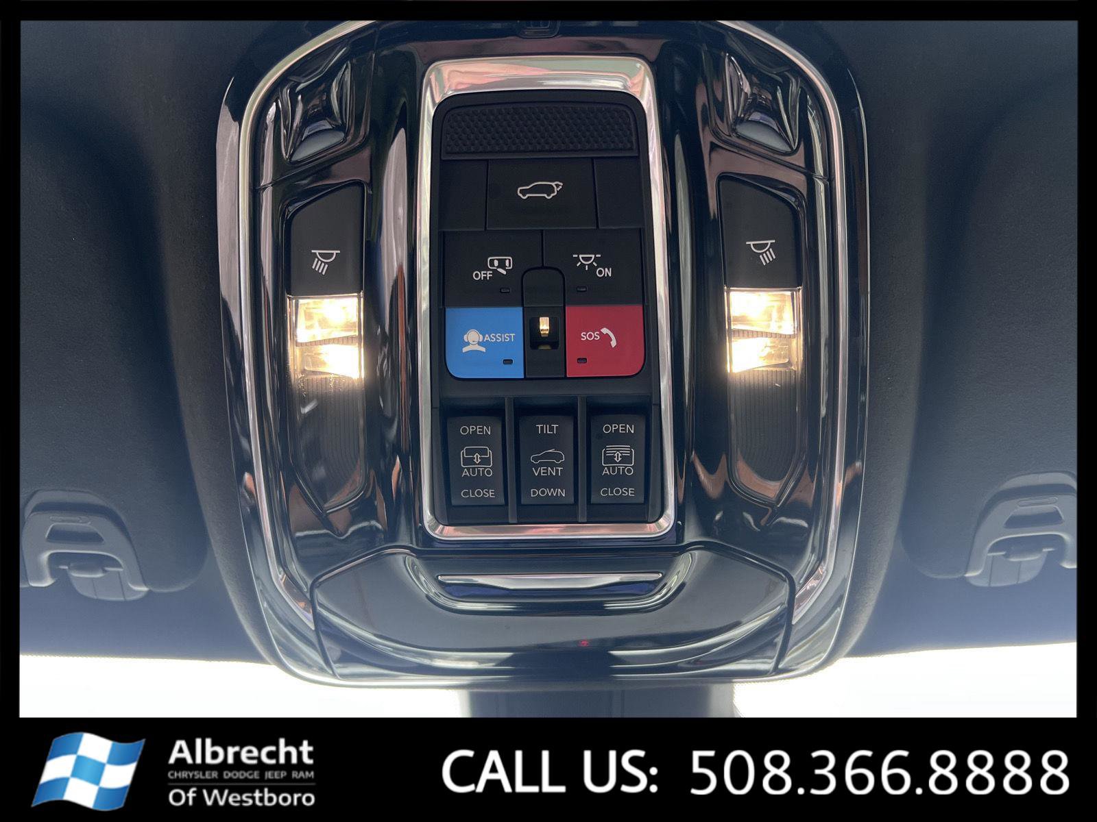 Used 2024 Jeep Grand Wagoneer L Series III image 31