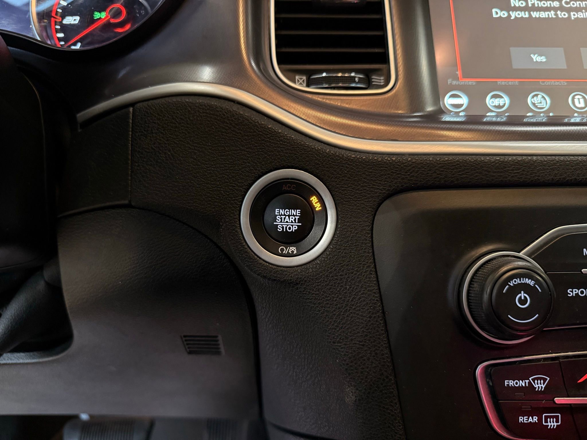 Used 2022 Dodge Charger SXT w/ Navigation & Travel Group image 41