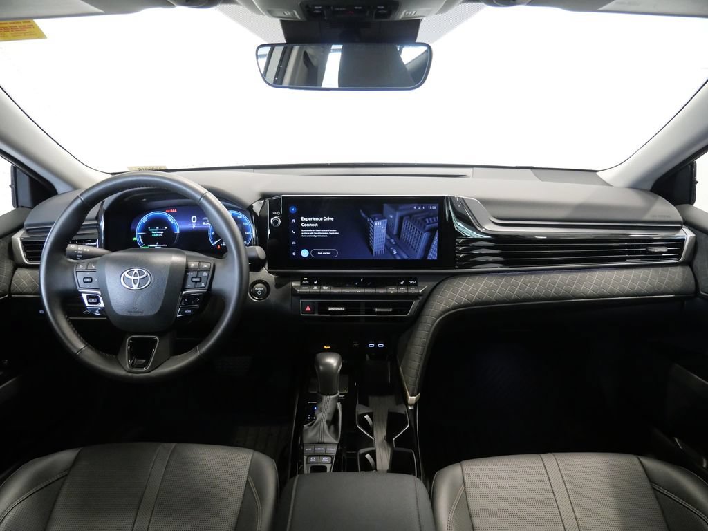 Used 2026 Toyota Camry XLE AWD/4WD image 17
