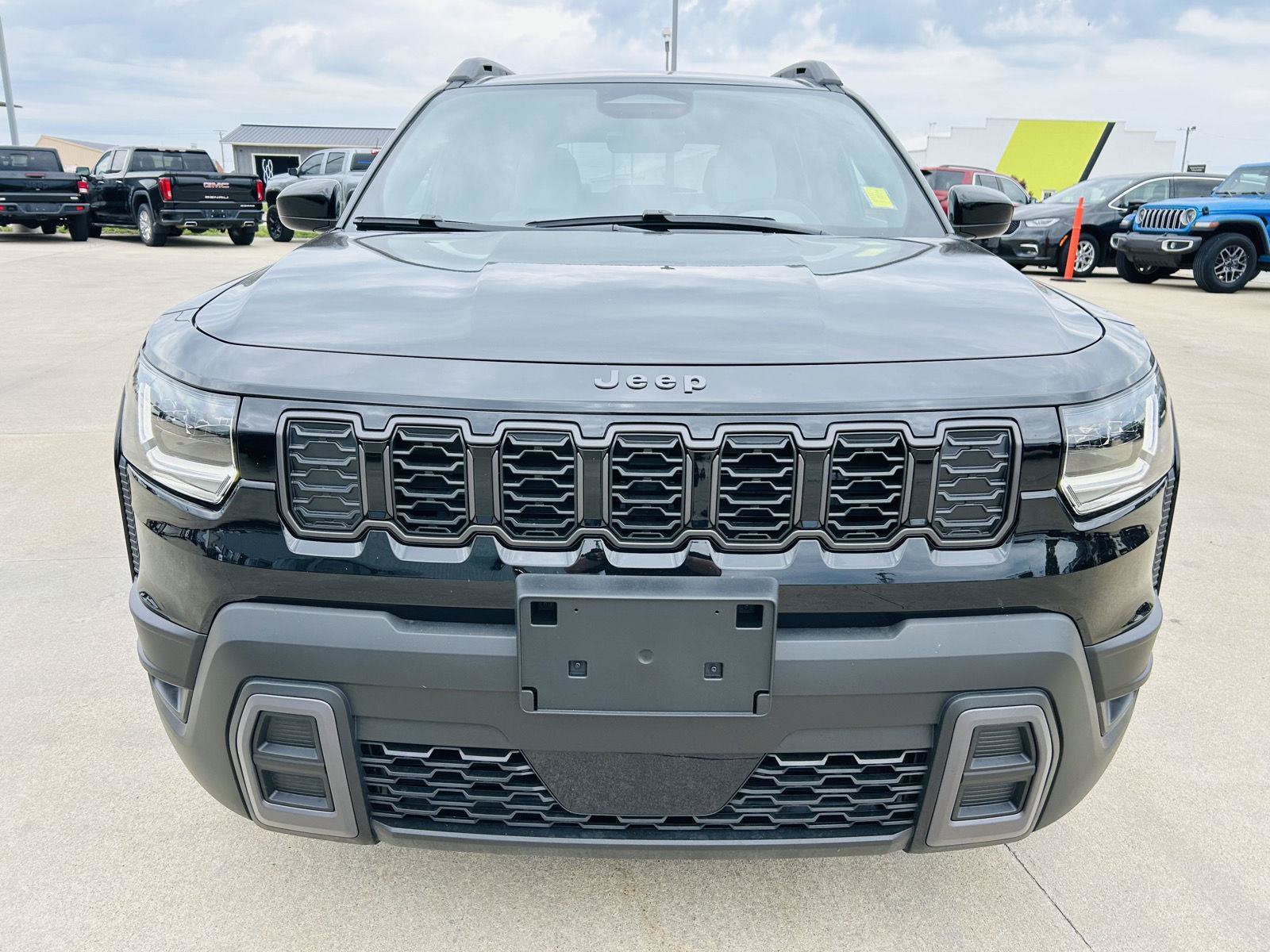 New 2026 Jeep Cherokee Laredo AWD/4WD image 32