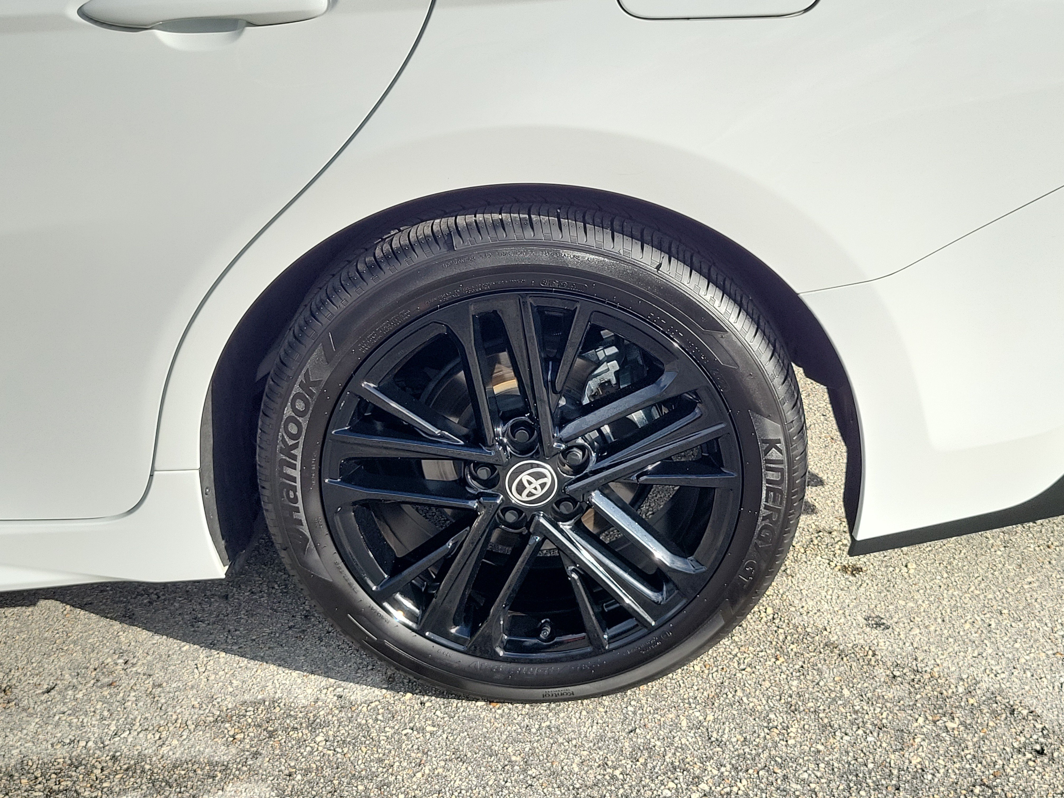 Used 2026 Toyota Camry SE FWD image 26