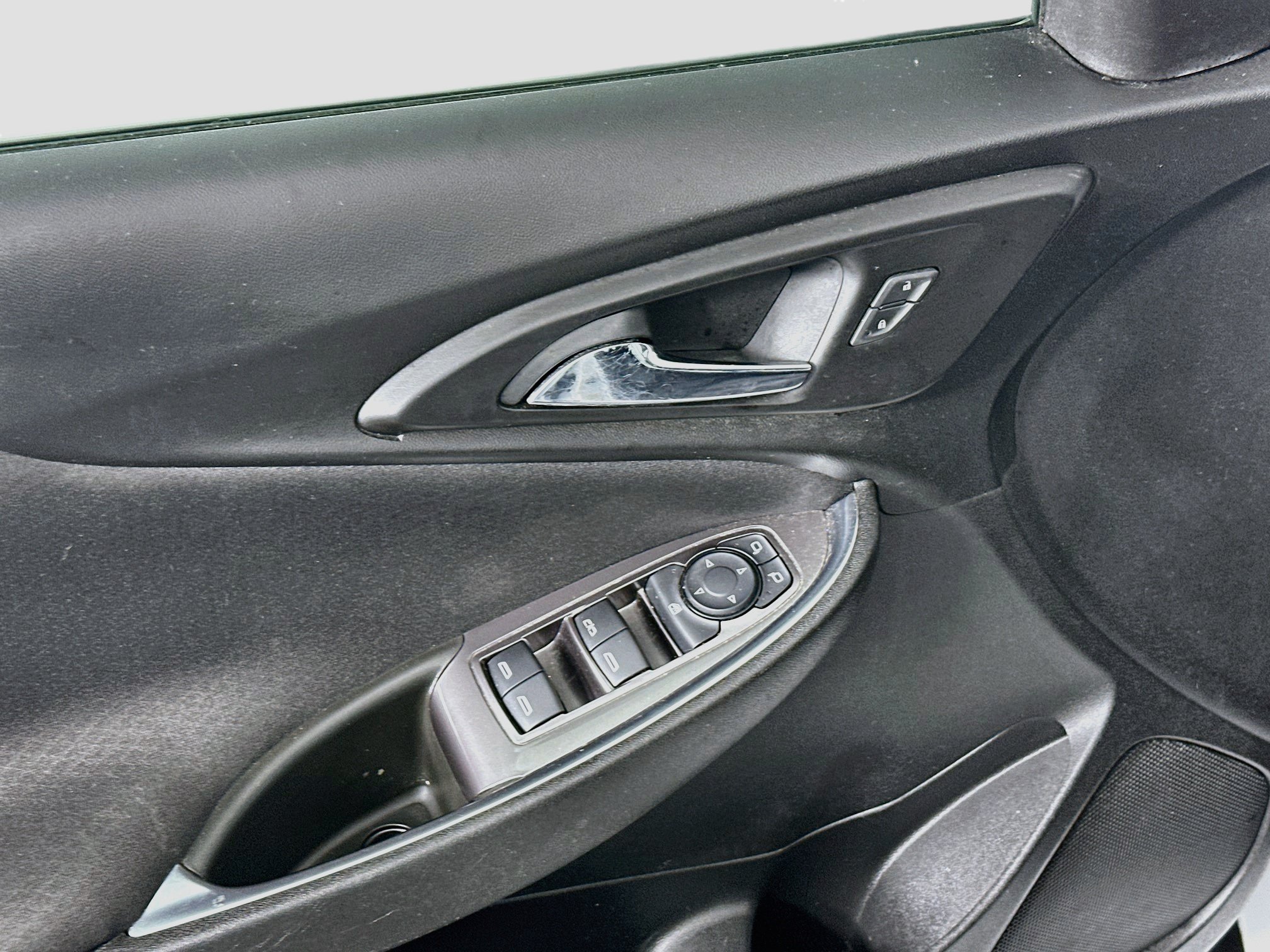 Used 2022 Chevrolet Malibu LT FWD image 15