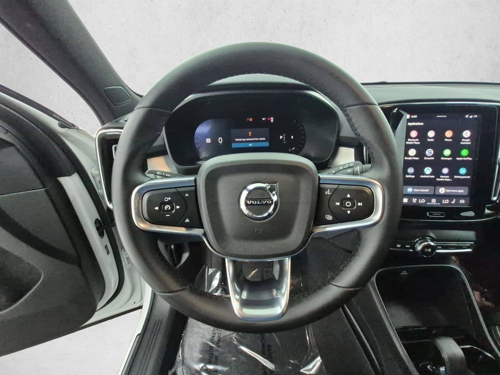 Used 2026 Volvo XC40 B5 Ultra AWD/4WD image 30