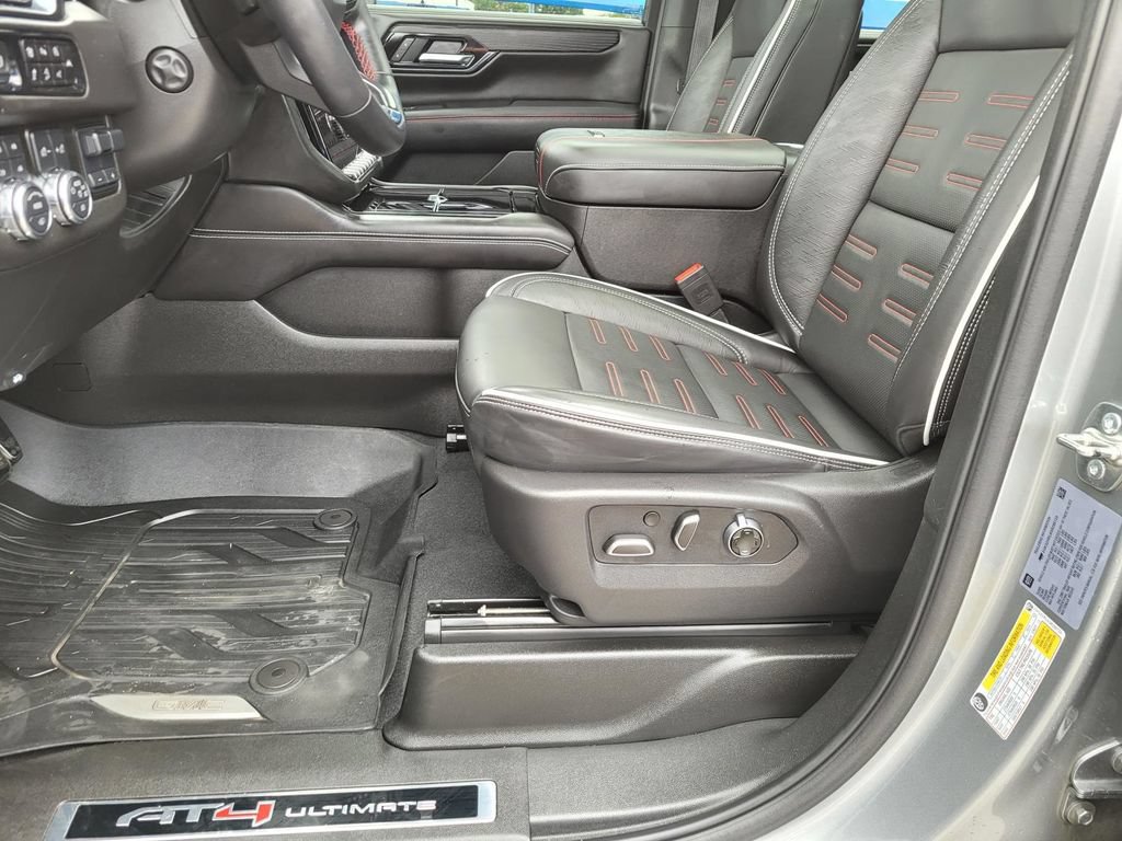 Used 2025 GMC Yukon AT4 Ultimate w/ LPO, Floor Liner Package AWD/4WD image 20
