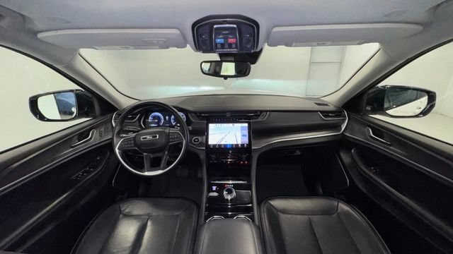 Used 2022 Jeep Grand Cherokee Limited AWD/4WD image 16
